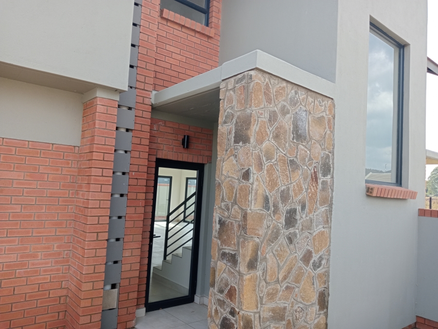 3 Bedroom Property for Sale in Somerton Estate Free State